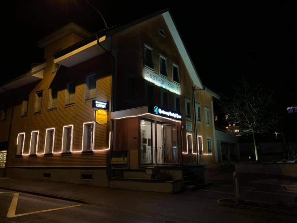 Zyba-Hotelzimmer-Vermietung Aesch Kanton Luzern Exterior foto